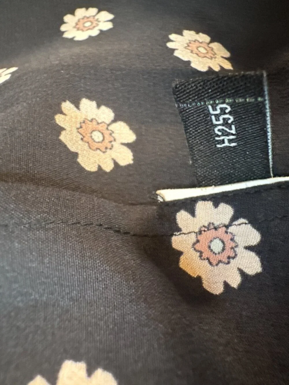Kate Spade Live Colorfully XS Black Polka Dot Silk Sleeveless Blouse Pleated Pre - Picture 3 of 6